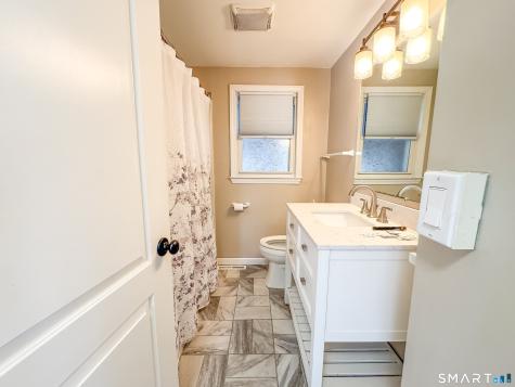 15 Pine Hill Road Enfield CT 06082