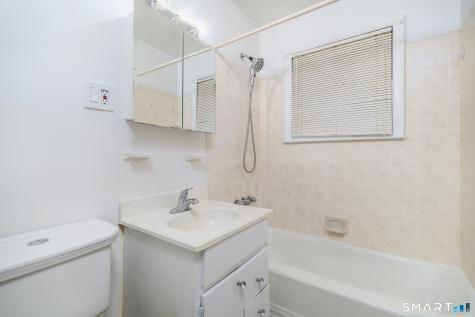 472 Anton Street Bridgeport CT 06606