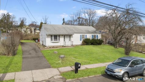 472 Anton Street Bridgeport CT 06606