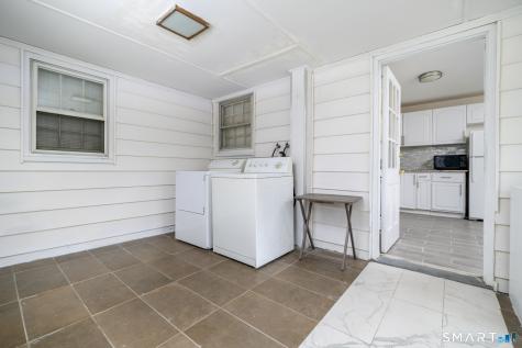 472 Anton Street Bridgeport CT 06606