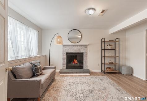 31 Parkwood Avenue Waterbury CT 06708