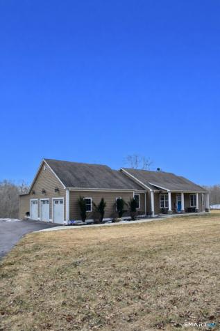 19 Gavin Way Lisbon CT 06351
