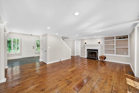 308 Hopmeadow Street Simsbury CT 06089