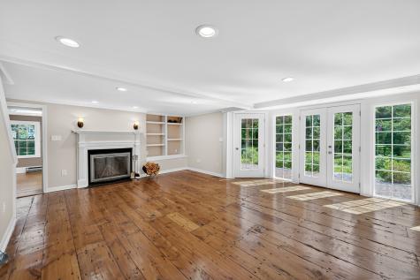 308 Hopmeadow Street Simsbury CT 06089