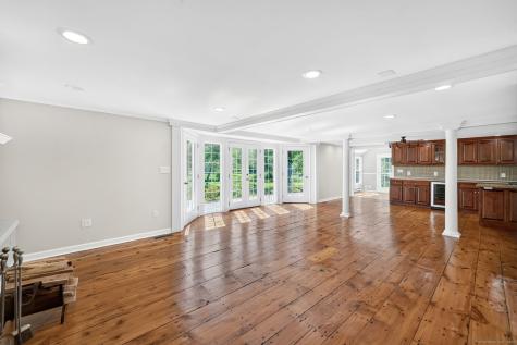 308 Hopmeadow Street Simsbury CT 06089