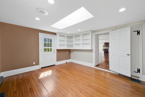 308 Hopmeadow Street Simsbury CT 06089