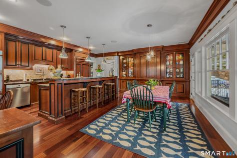 108 Westbrook Road Essex CT 06409