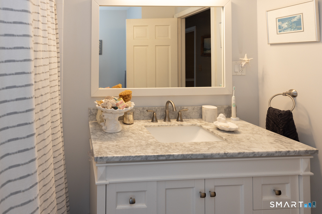 1 Oakridge Drive Old Lyme CT 06371