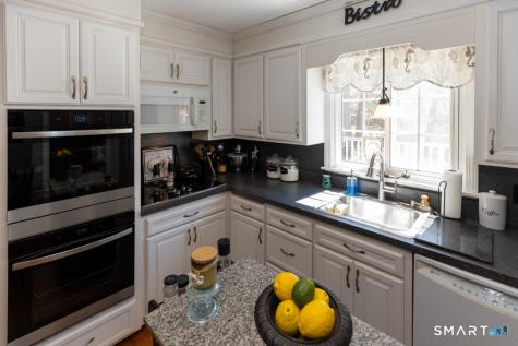 1 Oakridge Drive Old Lyme CT 06371