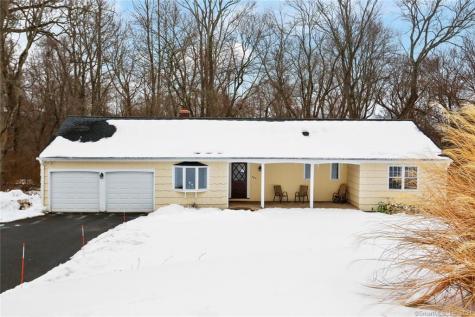 484 Surrey Lane Fairfield CT 06824