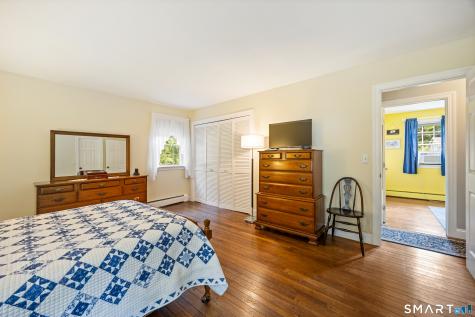 25 Stacy Court Cheshire CT 06410
