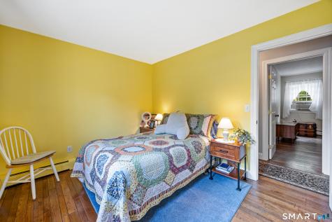 25 Stacy Court Cheshire CT 06410
