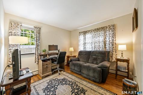 25 Stacy Court Cheshire CT 06410