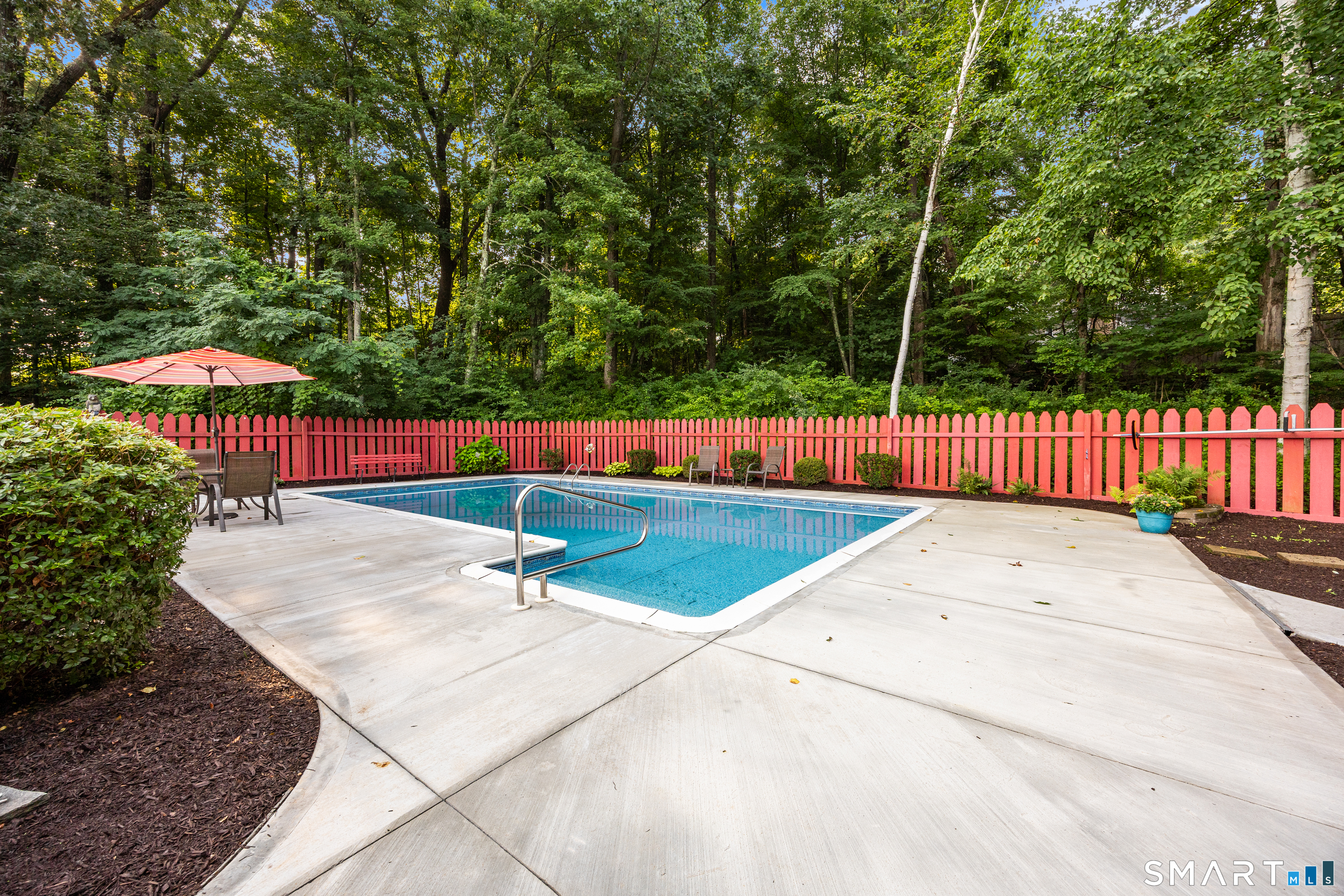 25 Stacy Court Cheshire CT 06410