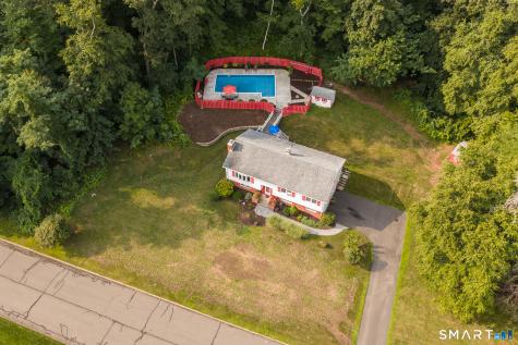 25 Stacy Court Cheshire CT 06410