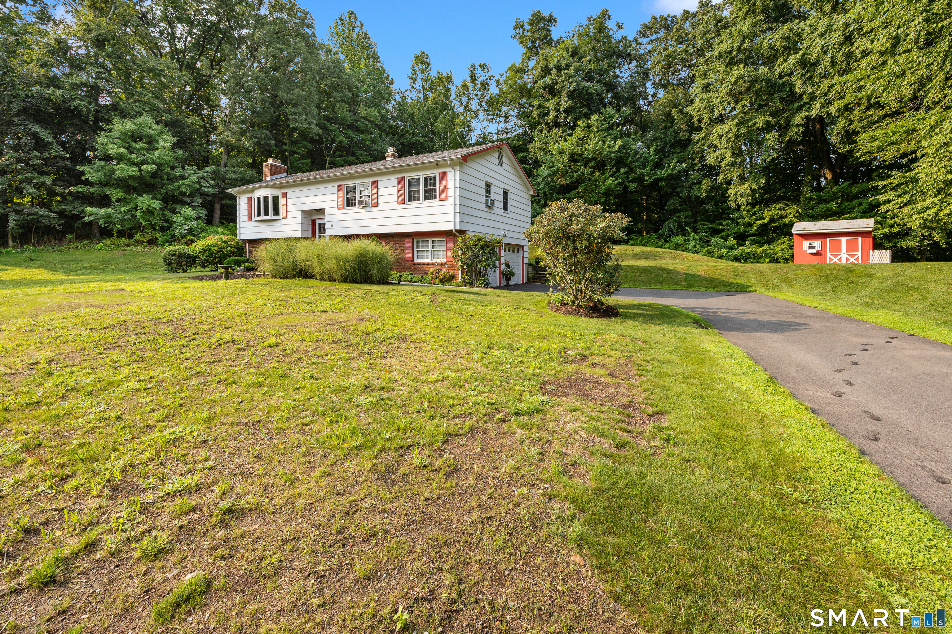 25 Stacy Court Cheshire CT 06410