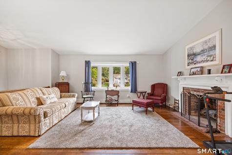 25 Stacy Court Cheshire CT 06410