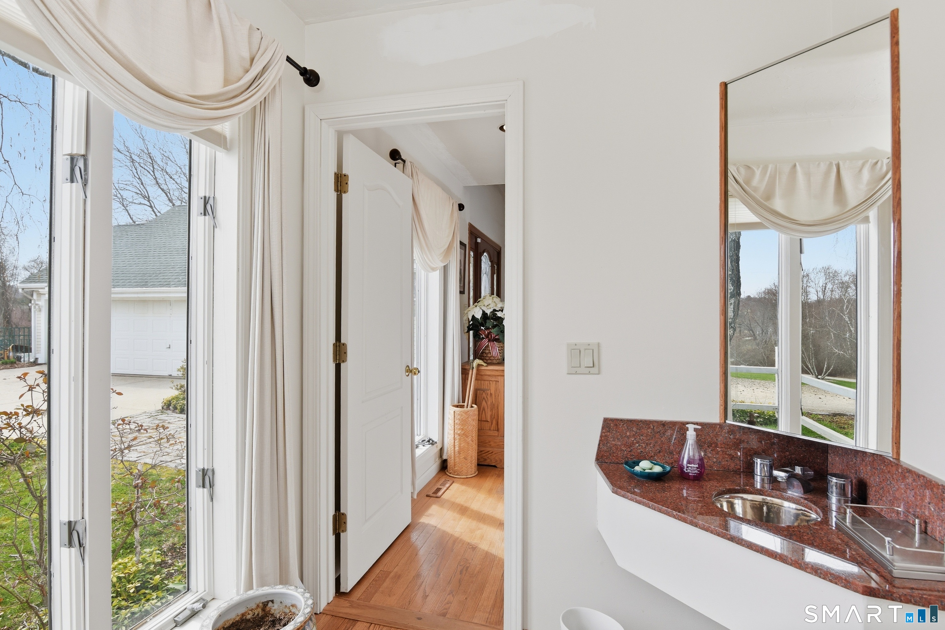 33 Meehan Road Woodstock CT 06281