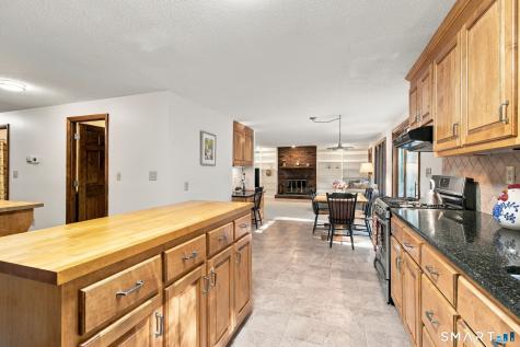62 Wyneding Hill Road Manchester CT 06040