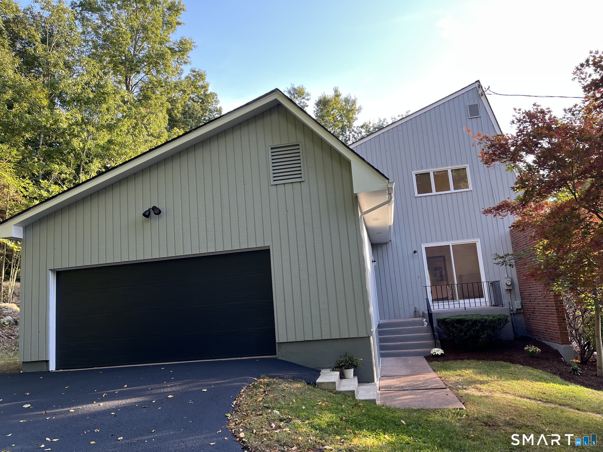 62 Wyneding Hill Road Manchester CT 06040