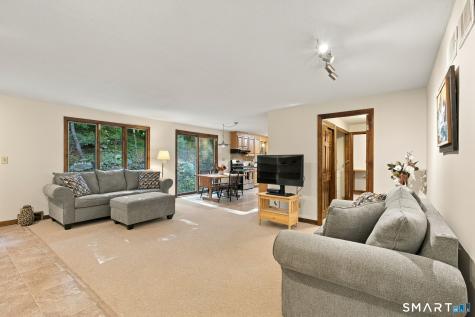 62 Wyneding Hill Road Manchester CT 06040