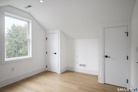 9 Maple Street Greenwich CT 06807