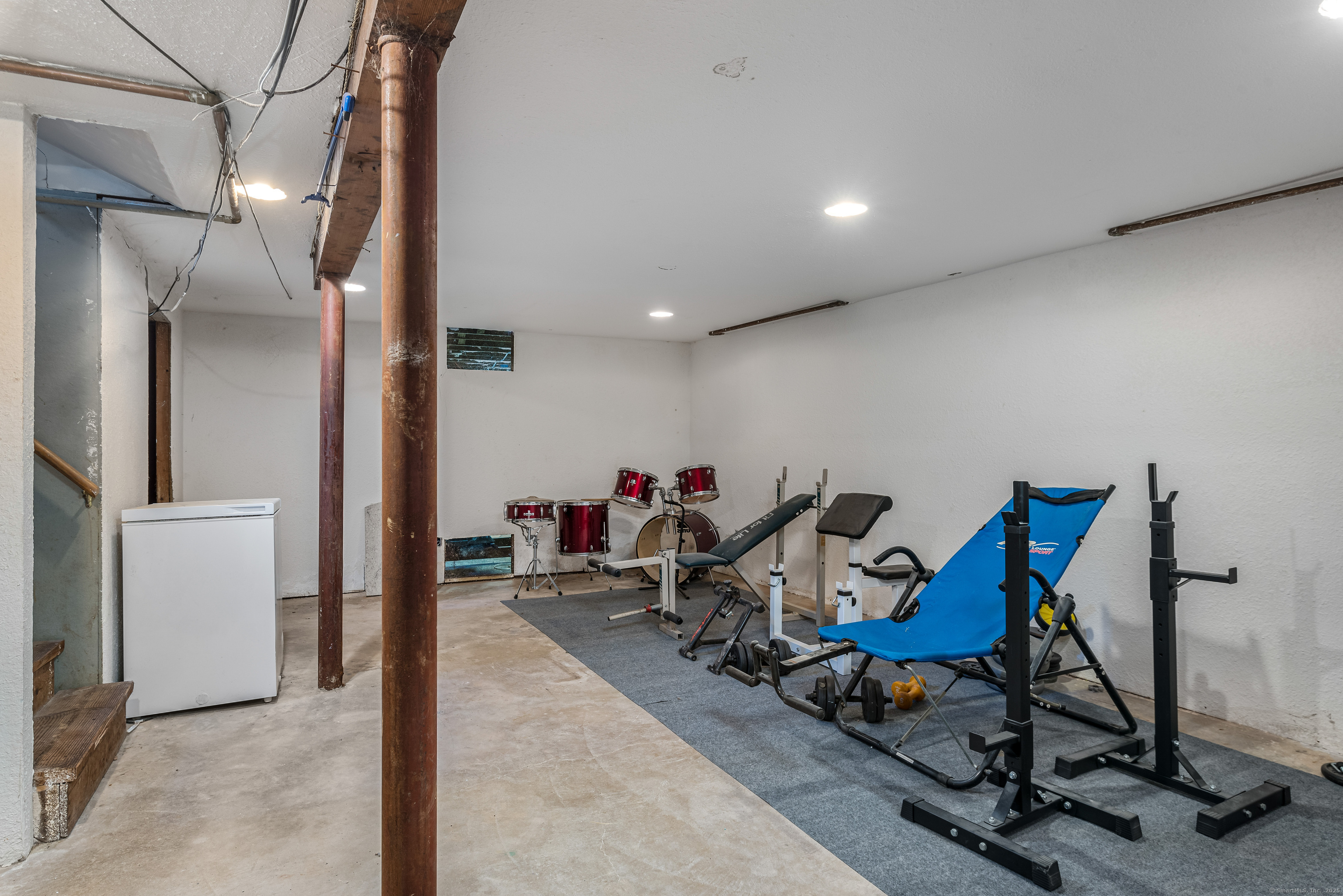 371 Middle Road Farmington CT 06032