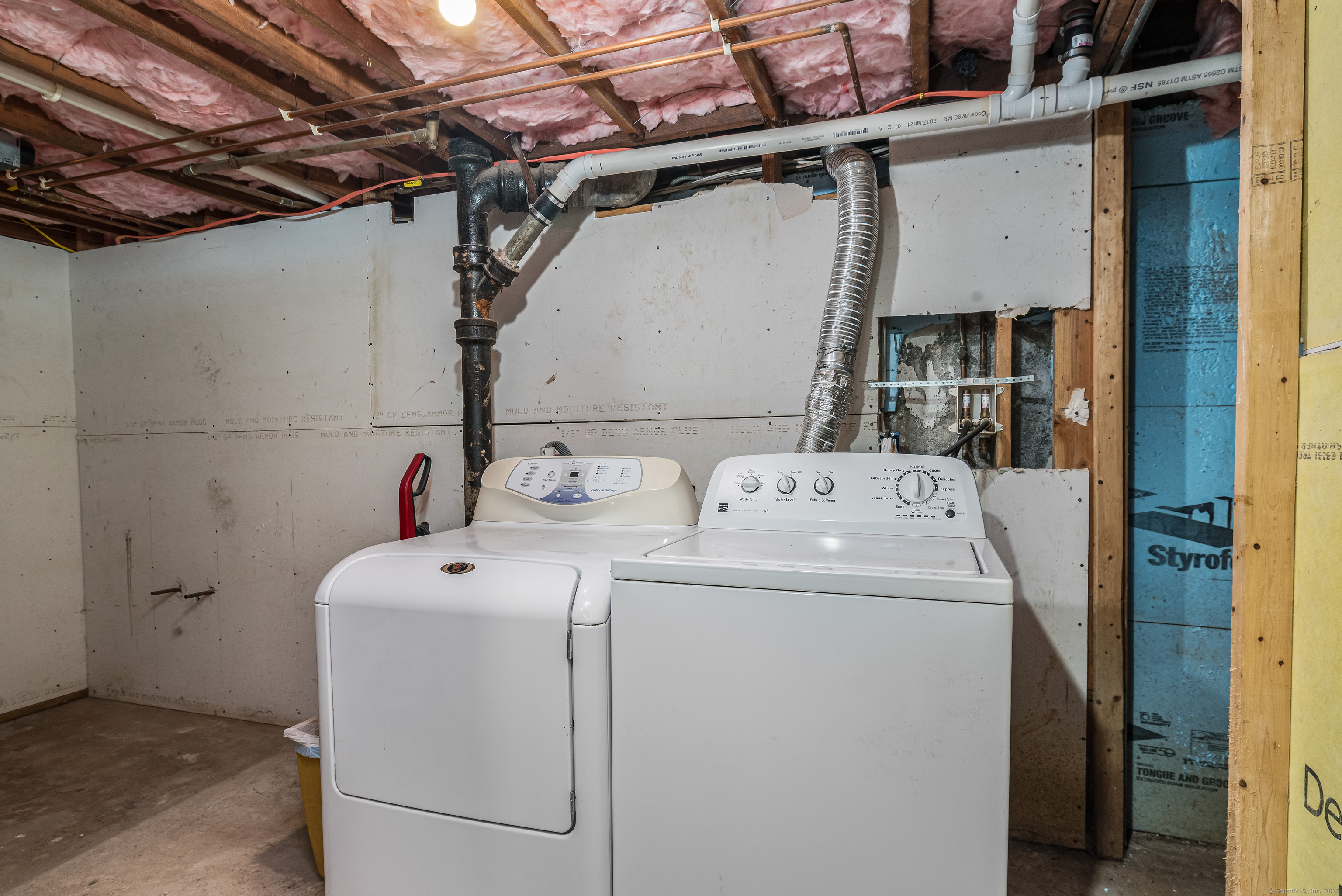 371 Middle Road Farmington CT 06032