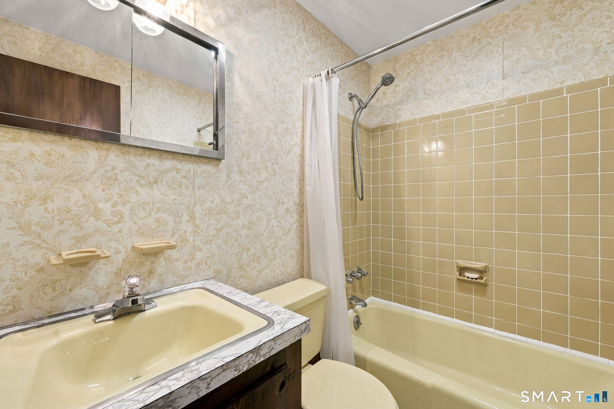 80 Valley View Drive Suffield CT 06078