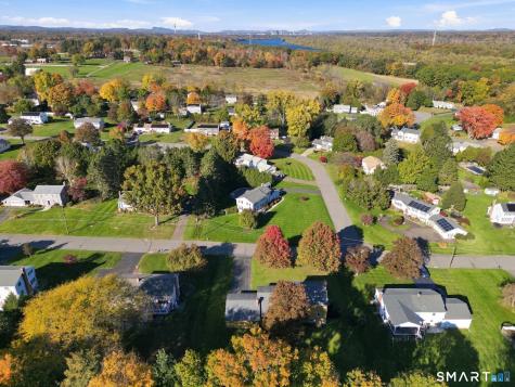 80 Valley View Drive Suffield CT 06078