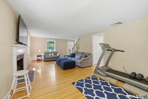 112 Hedgehog Lane Simsbury CT 06092