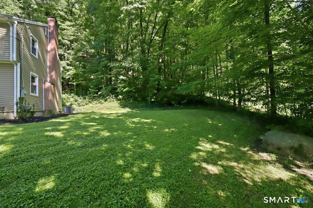 112 Hedgehog Lane Simsbury CT 06092