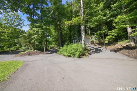 112 Hedgehog Lane Simsbury CT 06092