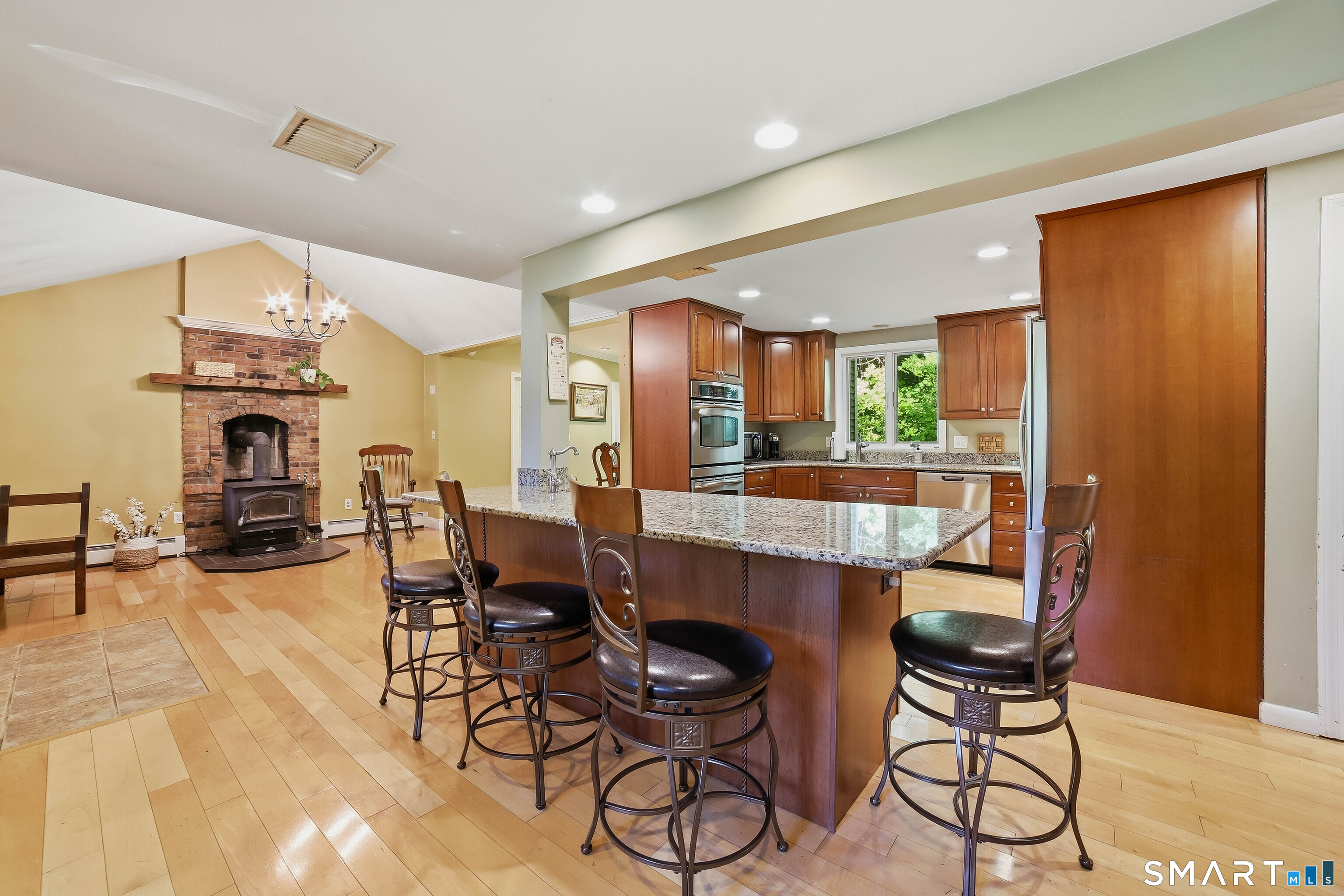 112 Hedgehog Lane Simsbury CT 06092