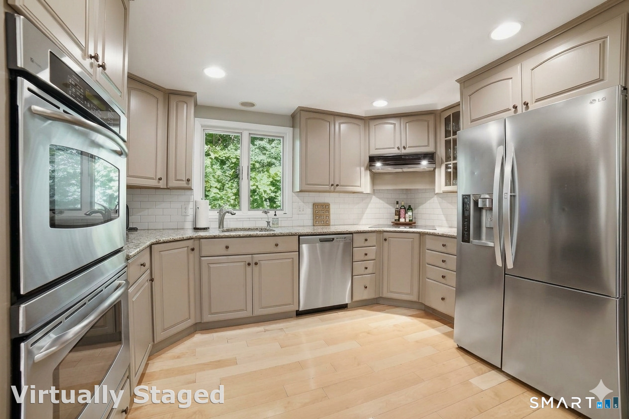 112 Hedgehog Lane Simsbury CT 06092