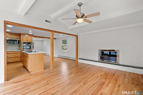 40 Woodside Lane Plainville CT 06062