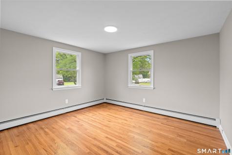 40 Woodside Lane Plainville CT 06062