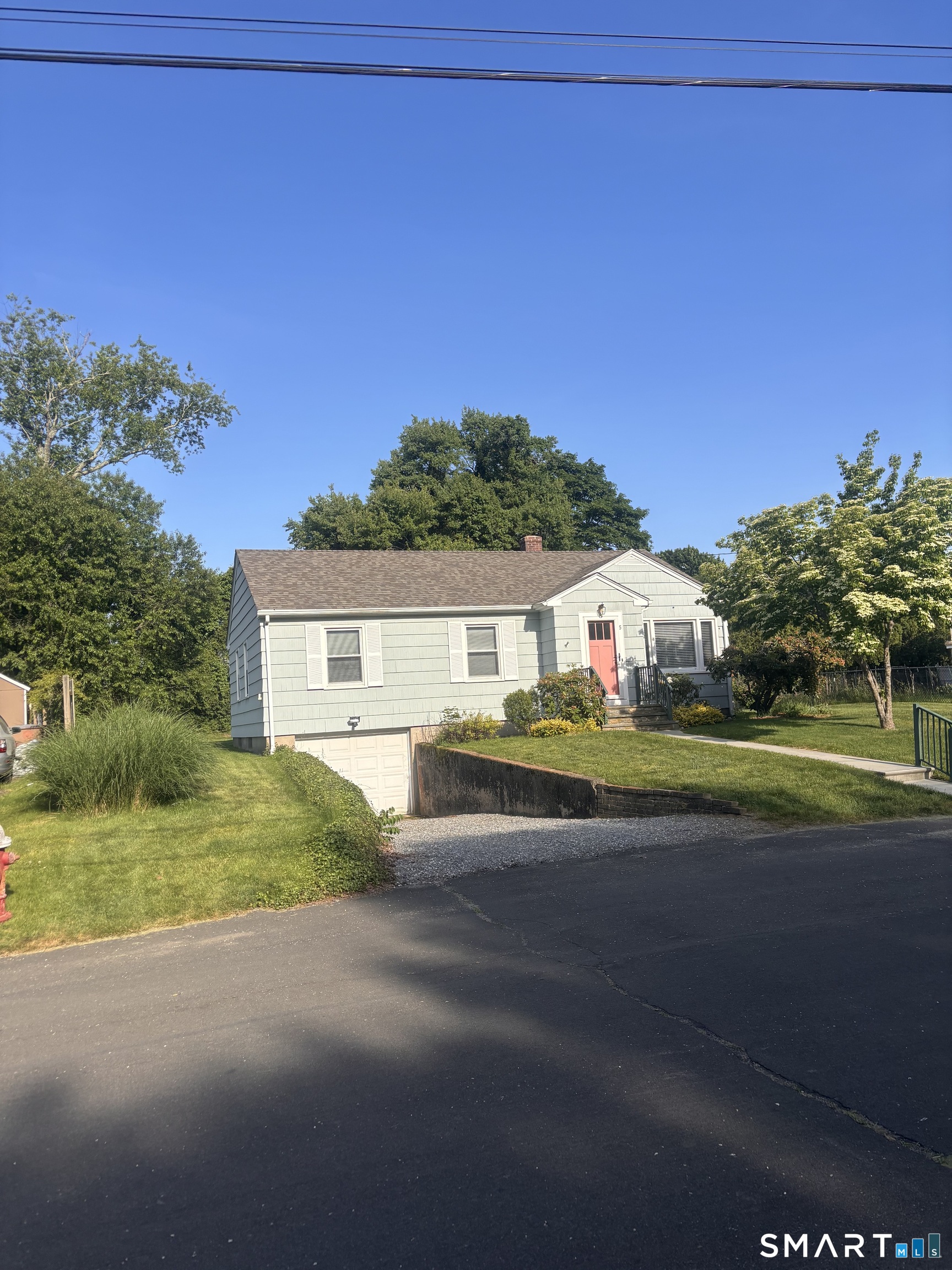 5 Herster Drive East Lyme CT 06357