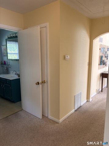 5 Herster Drive East Lyme CT 06357