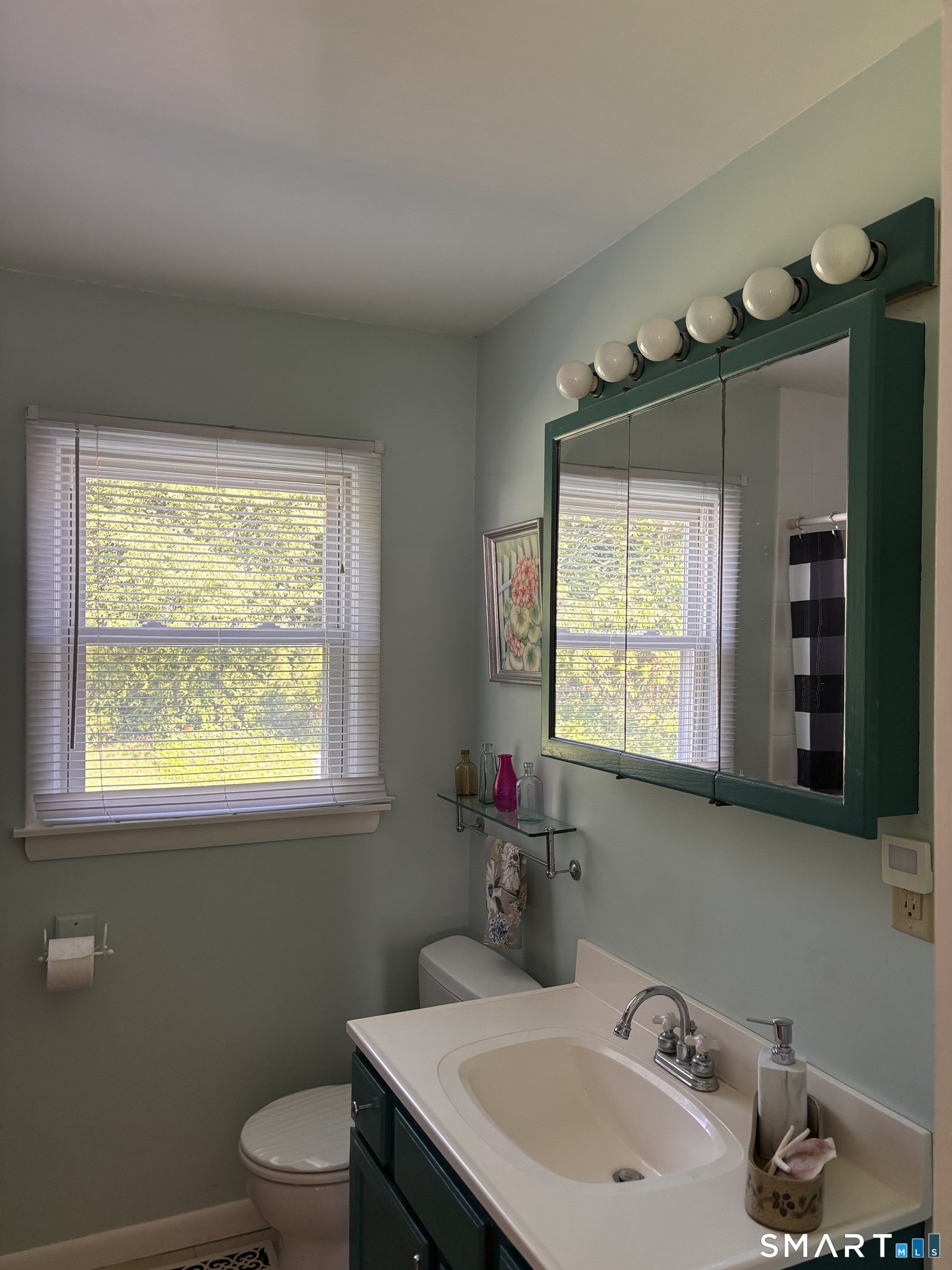 5 Herster Drive East Lyme CT 06357