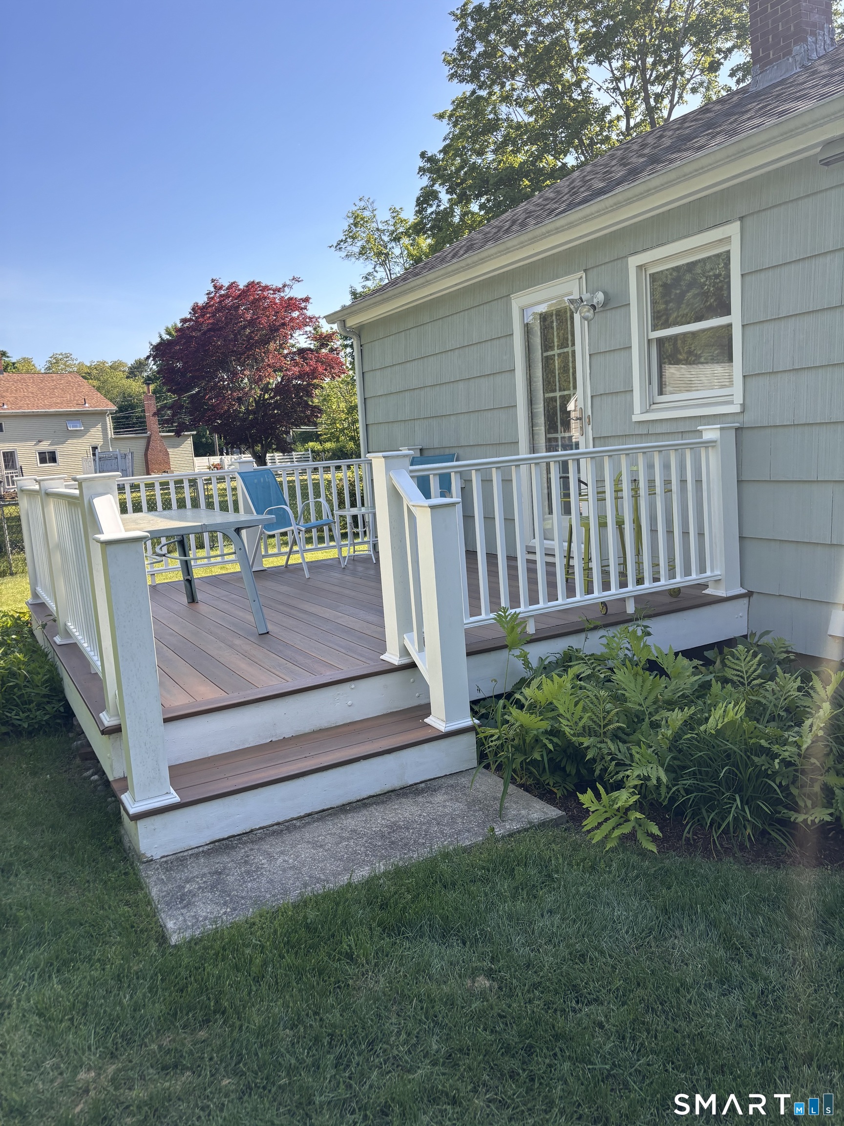 5 Herster Drive East Lyme CT 06357
