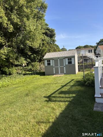 5 Herster Drive East Lyme CT 06357