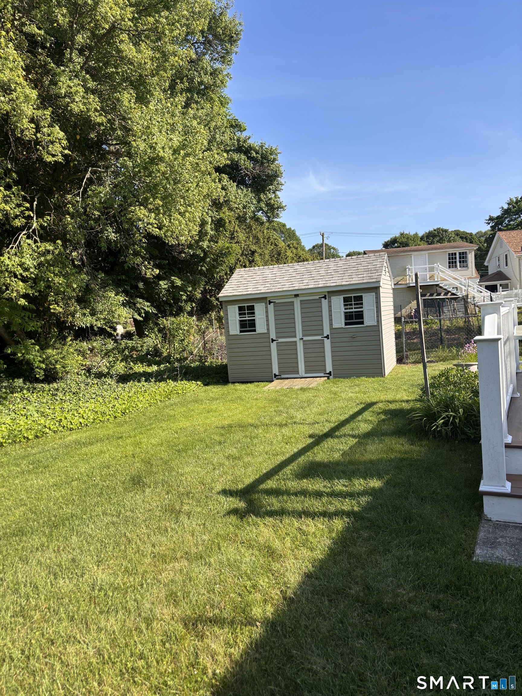 5 Herster Drive East Lyme CT 06357