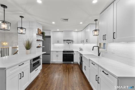 11 Lane Street Shelton CT 06484