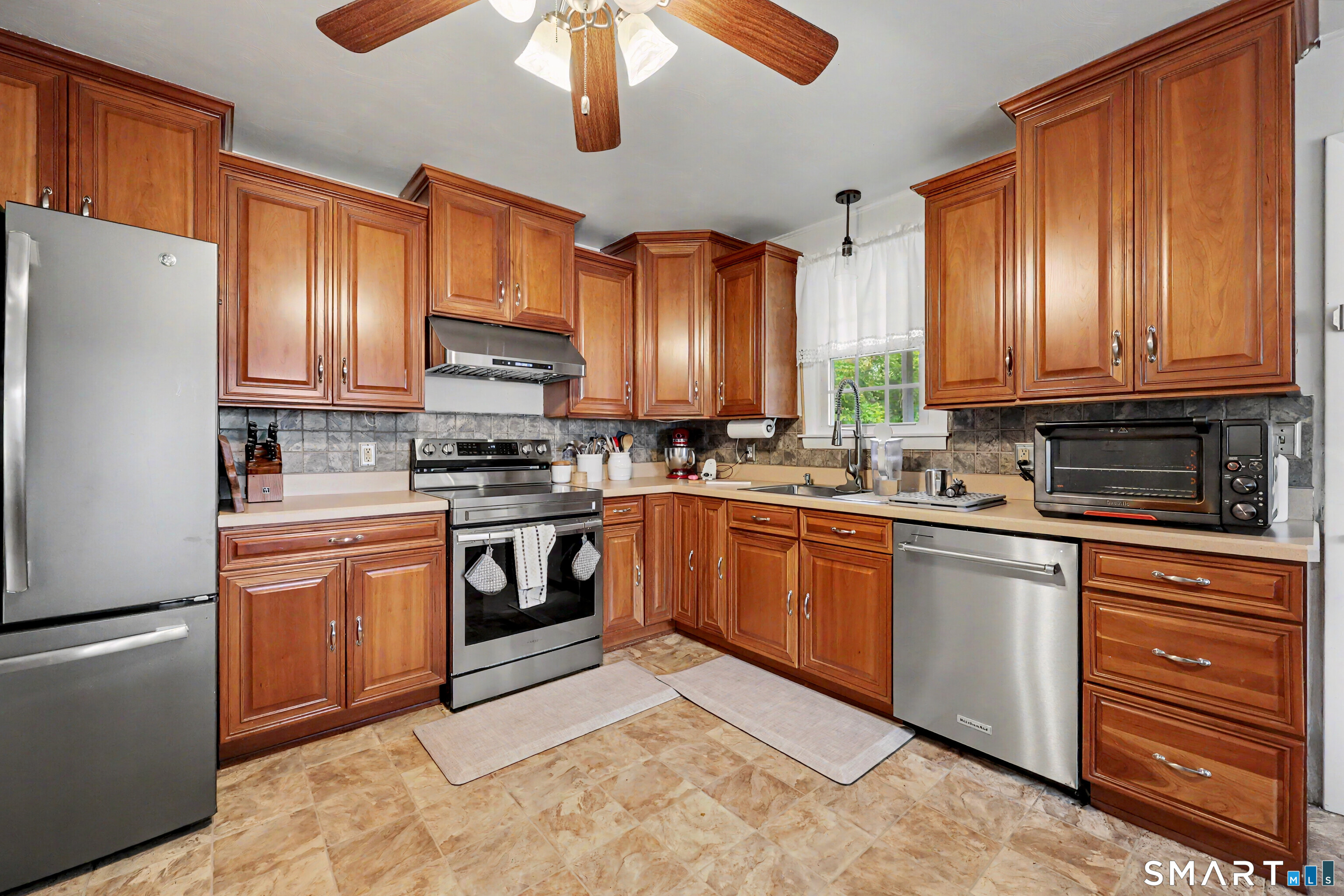 146 Manchester Avenue Waterbury CT 06705