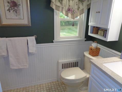 22 Scarborough Road Manchester CT 06040