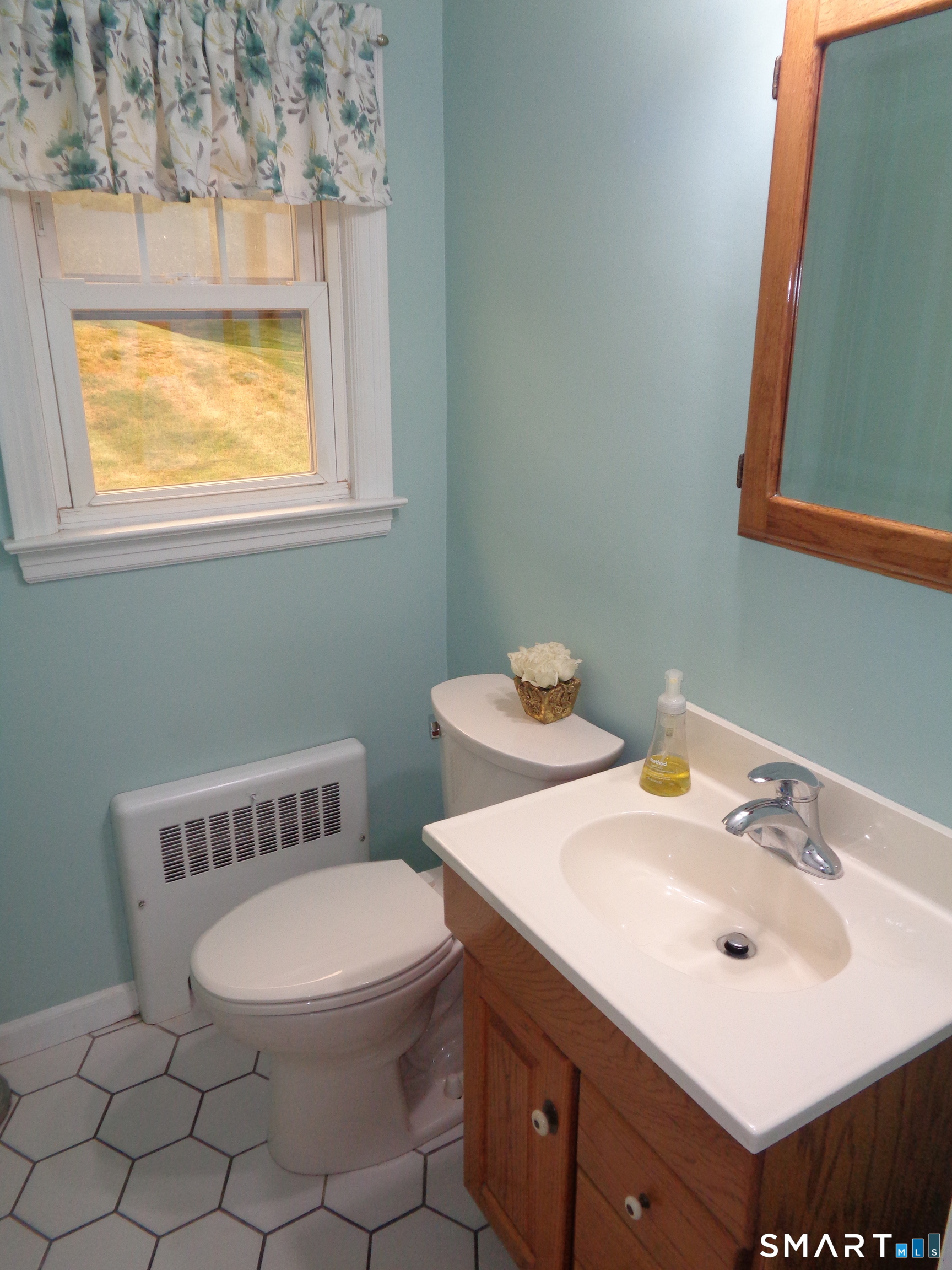 22 Scarborough Road Manchester CT 06040