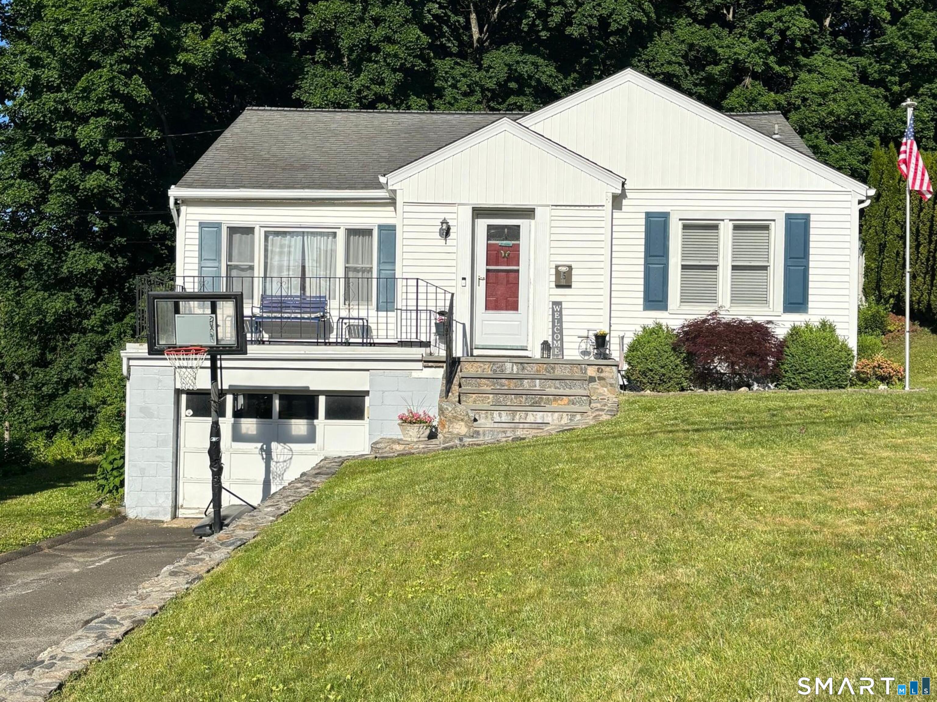 15 Farnam Hill Bethel CT 06801
