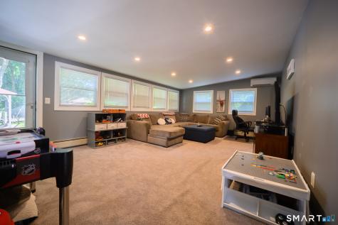 15 Farnam Hill Bethel CT 06801