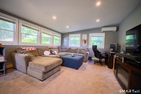 15 Farnam Hill Bethel CT 06801